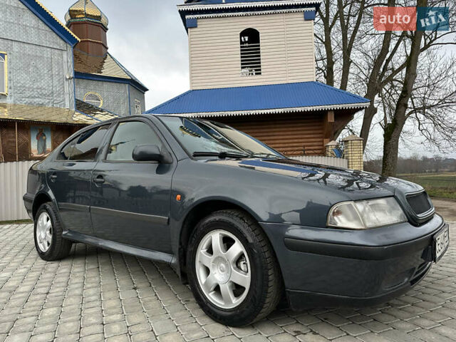 Синій Шкода Октавія, об'ємом двигуна 1.6 л та пробігом 288 тис. км за 2599 $, фото 1 на Automoto.ua