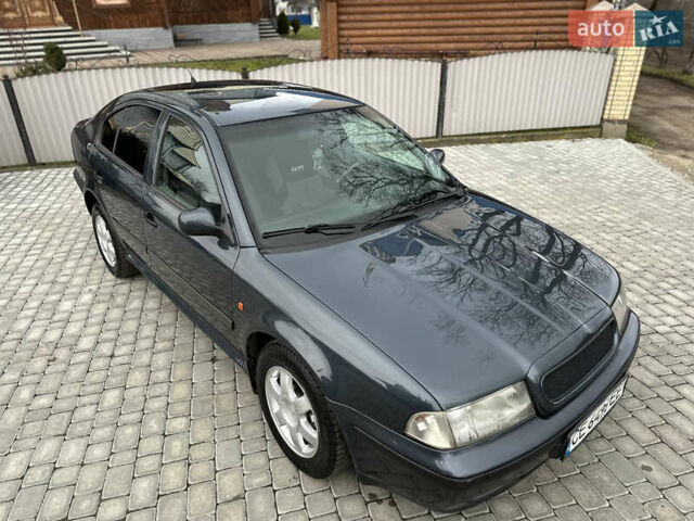 Синій Шкода Октавія, об'ємом двигуна 1.6 л та пробігом 288 тис. км за 2599 $, фото 4 на Automoto.ua