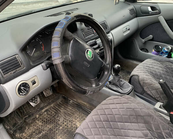 Синій Шкода Октавія, об'ємом двигуна 1.6 л та пробігом 400 тис. км за 2700 $, фото 12 на Automoto.ua