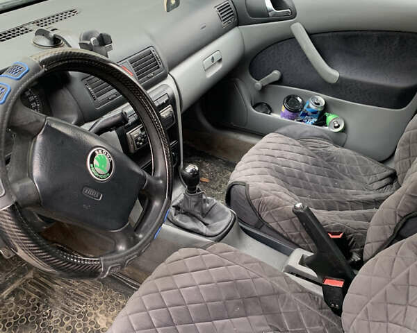 Синій Шкода Октавія, об'ємом двигуна 1.6 л та пробігом 400 тис. км за 2700 $, фото 17 на Automoto.ua