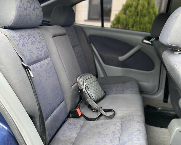 Синий Шкода Октавия, объемом двигателя 1.6 л и пробегом 230 тыс. км за 3499 $, фото 46 на Automoto.ua