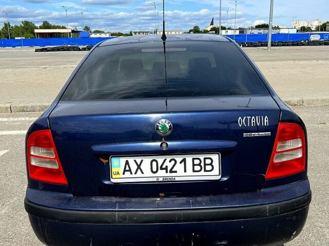 Синий Шкода Октавия, объемом двигателя 1.8 л и пробегом 287 тыс. км за 3800 $, фото 3 на Automoto.ua