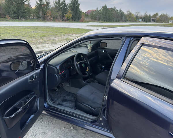 Синій Шкода Октавія, об'ємом двигуна 1.6 л та пробігом 370 тис. км за 3500 $, фото 4 на Automoto.ua