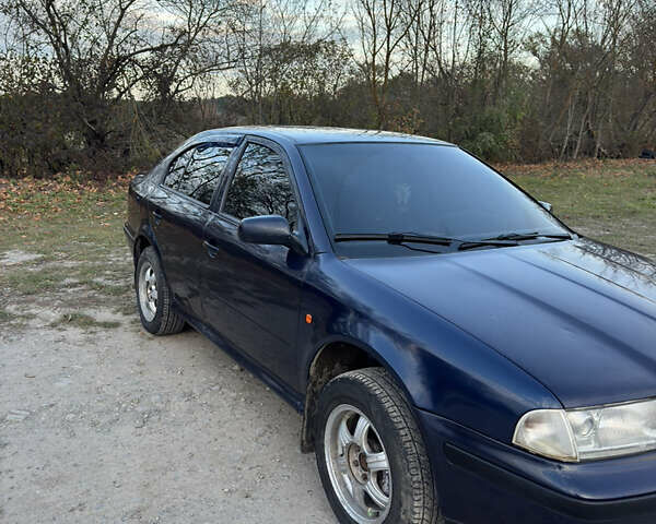 Синій Шкода Октавія, об'ємом двигуна 1.6 л та пробігом 370 тис. км за 3500 $, фото 2 на Automoto.ua