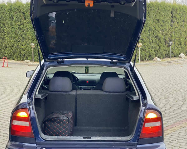 Синий Шкода Октавия, объемом двигателя 1.6 л и пробегом 230 тыс. км за 3499 $, фото 51 на Automoto.ua