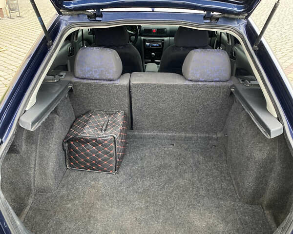 Синий Шкода Октавия, объемом двигателя 1.6 л и пробегом 230 тыс. км за 3499 $, фото 52 на Automoto.ua