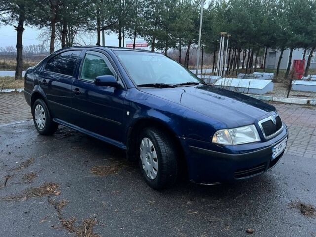 Синий Шкода Октавия, объемом двигателя 1.8 л и пробегом 300 тыс. км за 3999 $, фото 2 на Automoto.ua