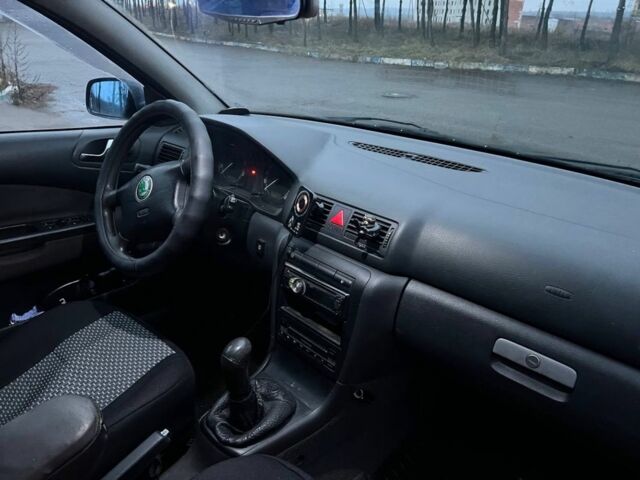 Синий Шкода Октавия, объемом двигателя 1.8 л и пробегом 300 тыс. км за 3999 $, фото 9 на Automoto.ua