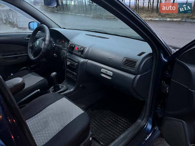 Синий Шкода Октавия, объемом двигателя 1.78 л и пробегом 300 тыс. км за 3999 $, фото 8 на Automoto.ua