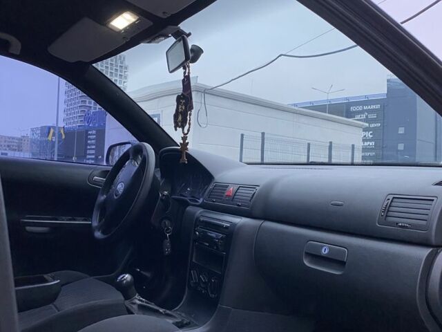 Синий Шкода Октавия, объемом двигателя 1.8 л и пробегом 484 тыс. км за 4200 $, фото 10 на Automoto.ua