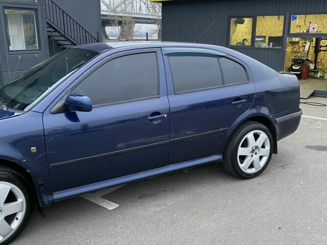 Синий Шкода Октавия, объемом двигателя 1.8 л и пробегом 484 тыс. км за 4200 $, фото 6 на Automoto.ua