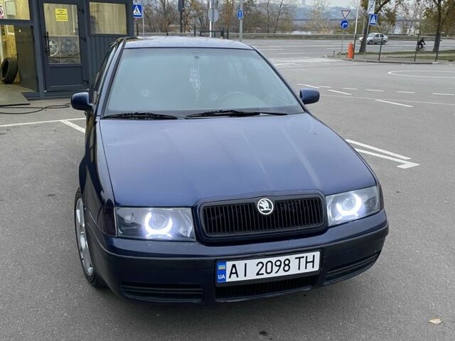 Синий Шкода Октавия, объемом двигателя 1.8 л и пробегом 484 тыс. км за 4200 $, фото 1 на Automoto.ua