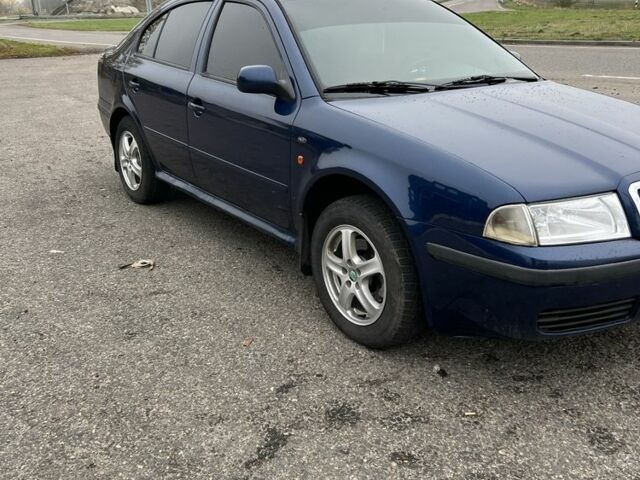 Шкода Октавия 2002 в Пятихатках на Automoto.ua Синий Шкода Октавия, объемом двигателя 1.9 л и пробегом 300 тыс. км за 4100 $, фото 2 на Automoto.ua