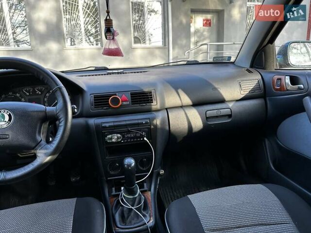 Синий Шкода Октавия, объемом двигателя 1.6 л и пробегом 230 тыс. км за 4500 $, фото 10 на Automoto.ua