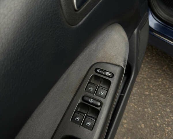 Синий Шкода Октавия, объемом двигателя 1.9 л и пробегом 390 тыс. км за 2800 $, фото 18 на Automoto.ua