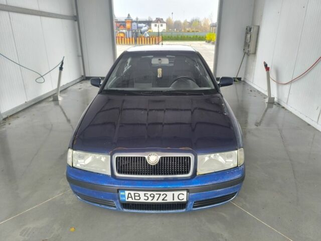 Синий Шкода Октавия, объемом двигателя 2 л и пробегом 300 тыс. км за 2600 $, фото 1 на Automoto.ua