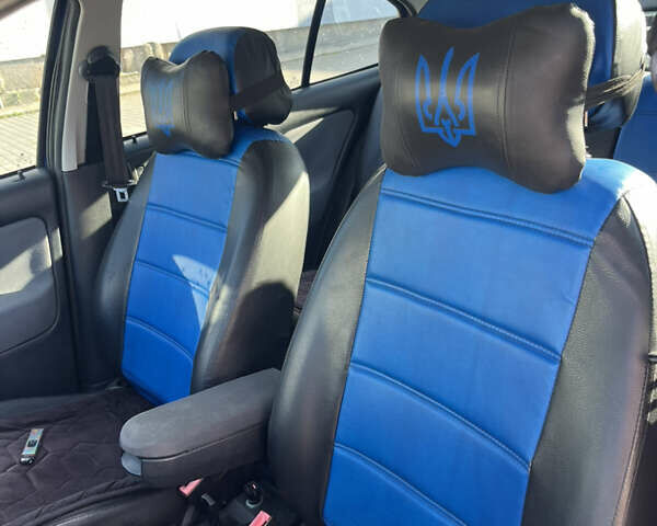 Синій Шкода Октавія, об'ємом двигуна 1.98 л та пробігом 268 тис. км за 3500 $, фото 6 на Automoto.ua