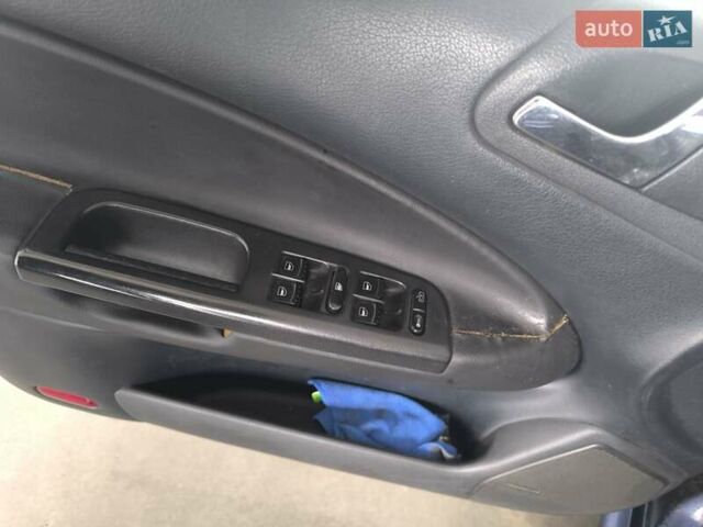 Синий Шкода Октавия, объемом двигателя 1.98 л и пробегом 270 тыс. км за 2400 $, фото 1 на Automoto.ua