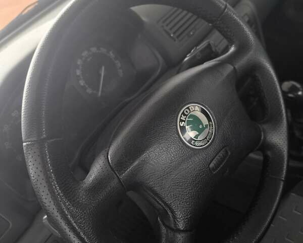 Синий Шкода Октавия, объемом двигателя 1.98 л и пробегом 270 тыс. км за 2400 $, фото 7 на Automoto.ua