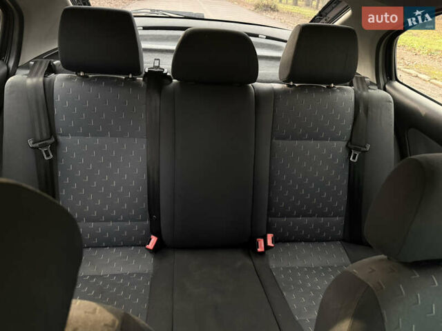 Синий Шкода Октавия, объемом двигателя 1.9 л и пробегом 390 тыс. км за 2800 $, фото 22 на Automoto.ua