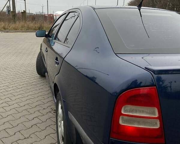 Синий Шкода Октавия, объемом двигателя 1.78 л и пробегом 330 тыс. км за 4500 $, фото 3 на Automoto.ua