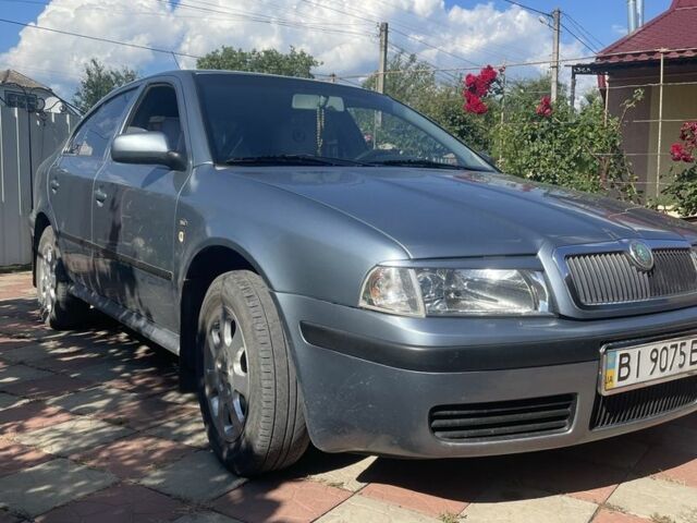 Синий Шкода Октавия, объемом двигателя 1.6 л и пробегом 270 тыс. км за 4000 $, фото 1 на Automoto.ua