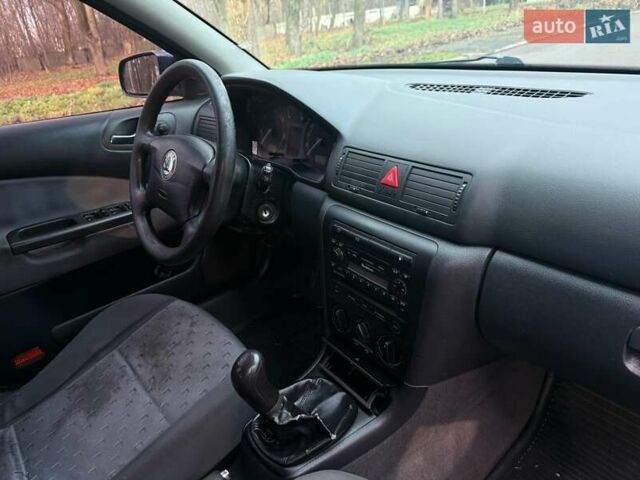 Синий Шкода Октавия, объемом двигателя 1.9 л и пробегом 390 тыс. км за 2800 $, фото 16 на Automoto.ua