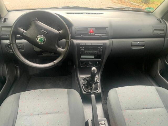 Синій Шкода Октавія, об'ємом двигуна 0 л та пробігом 150 тис. км за 4900 $, фото 5 на Automoto.ua