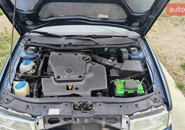Синій Шкода Октавія, об'ємом двигуна 1.6 л та пробігом 315 тис. км за 3800 $, фото 11 на Automoto.ua