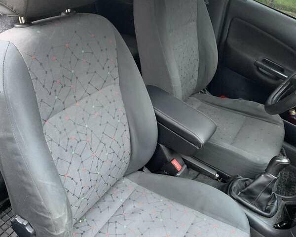 Синий Шкода Октавия, объемом двигателя 1.6 л и пробегом 242 тыс. км за 4900 $, фото 11 на Automoto.ua