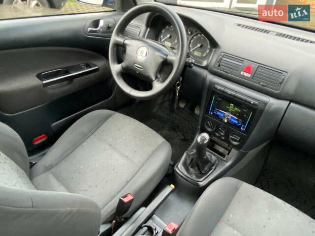 Синій Шкода Октавія, об'ємом двигуна 1.6 л та пробігом 240 тис. км за 4800 $, фото 17 на Automoto.ua