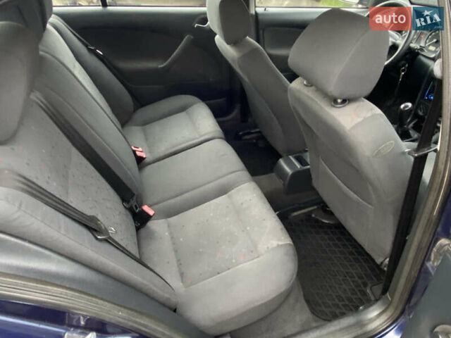 Синій Шкода Октавія, об'ємом двигуна 1.6 л та пробігом 240 тис. км за 4800 $, фото 18 на Automoto.ua