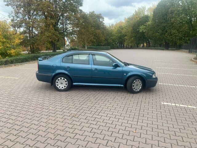 Синій Шкода Октавія, об'ємом двигуна 0 л та пробігом 150 тис. км за 4900 $, фото 1 на Automoto.ua