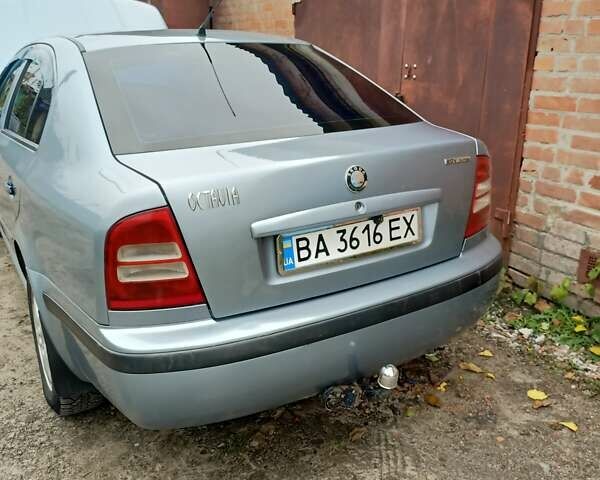 Синій Шкода Октавія, об'ємом двигуна 1.78 л та пробігом 250 тис. км за 4500 $, фото 4 на Automoto.ua