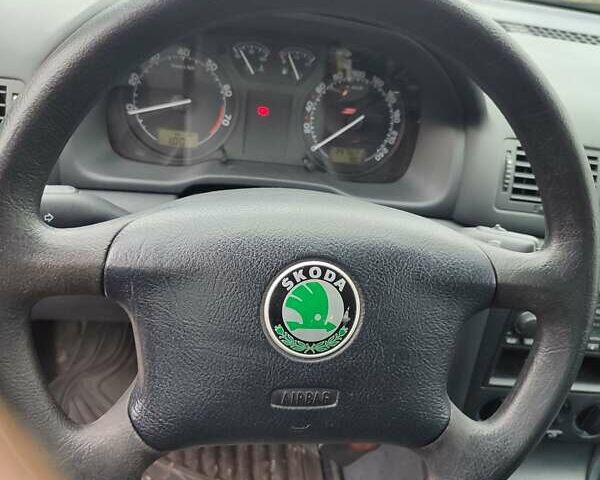 Синий Шкода Октавия, объемом двигателя 1.6 л и пробегом 147 тыс. км за 5150 $, фото 23 на Automoto.ua