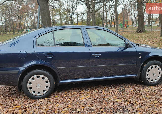 Синій Шкода Октавія, об'ємом двигуна 1.6 л та пробігом 90 тис. км за 5500 $, фото 12 на Automoto.ua