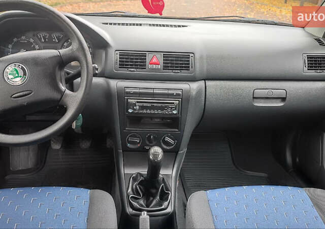Синій Шкода Октавія, об'ємом двигуна 1.6 л та пробігом 90 тис. км за 5500 $, фото 34 на Automoto.ua