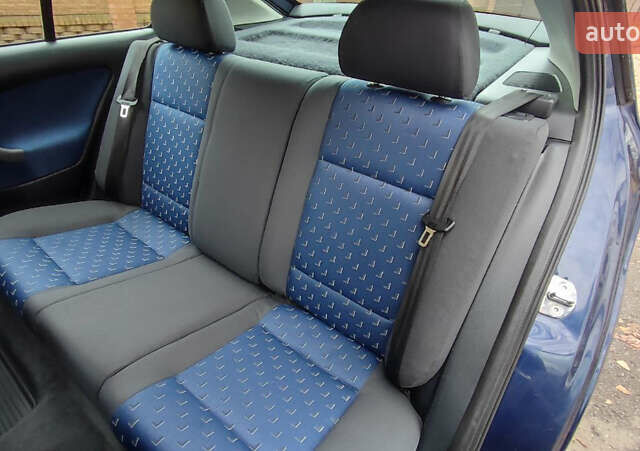 Синій Шкода Октавія, об'ємом двигуна 1.6 л та пробігом 90 тис. км за 5500 $, фото 22 на Automoto.ua