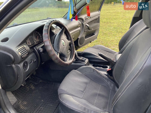 Синій Шкода Октавія, об'ємом двигуна 2 л та пробігом 300 тис. км за 3500 $, фото 9 на Automoto.ua