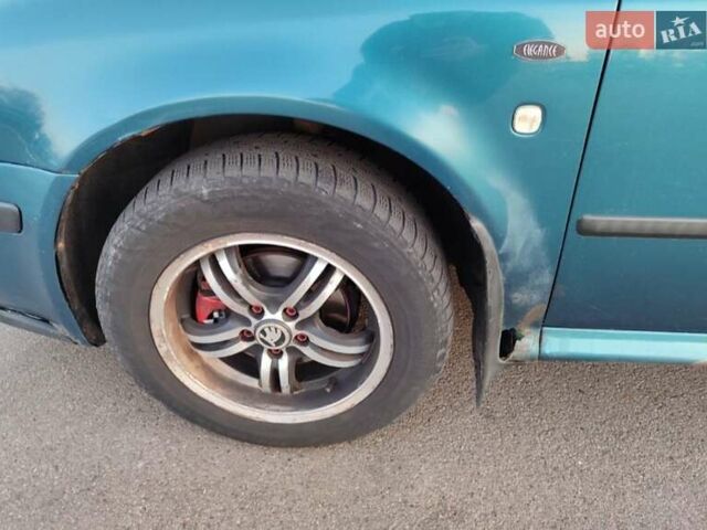 Синий Шкода Октавия, объемом двигателя 1.6 л и пробегом 358 тыс. км за 3500 $, фото 17 на Automoto.ua