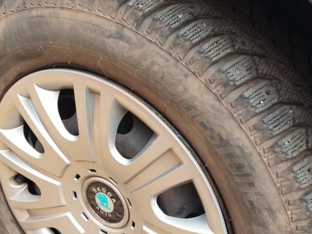 Синий Шкода Октавия, объемом двигателя 0 л и пробегом 240 тыс. км за 4200 $, фото 5 на Automoto.ua