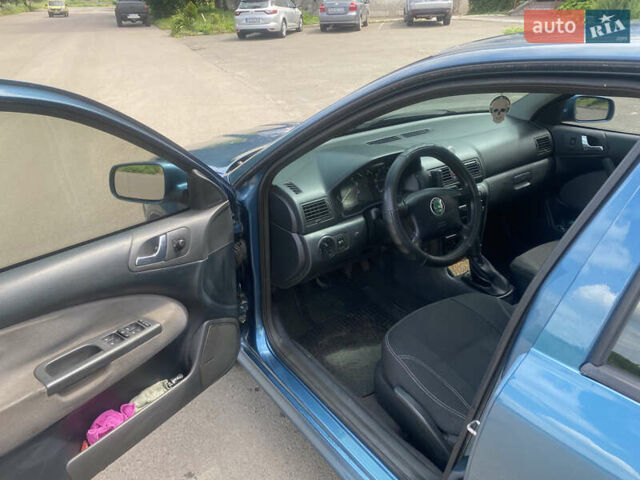 Синий Шкода Октавия, объемом двигателя 1.6 л и пробегом 268 тыс. км за 4000 $, фото 6 на Automoto.ua