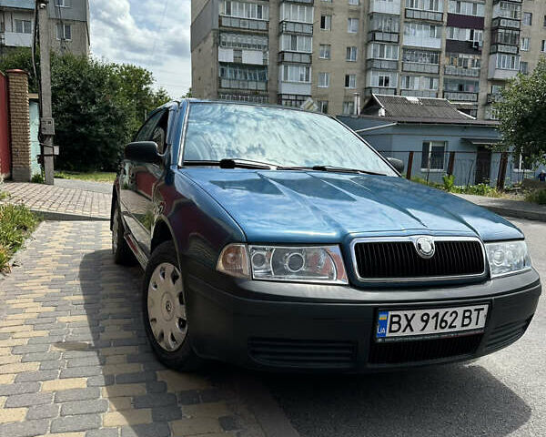 Синий Шкода Октавия, объемом двигателя 1.6 л и пробегом 260 тыс. км за 2850 $, фото 2 на Automoto.ua