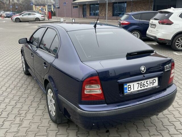 Синий Шкода Октавия, объемом двигателя 1.6 л и пробегом 242 тыс. км за 4800 $, фото 5 на Automoto.ua