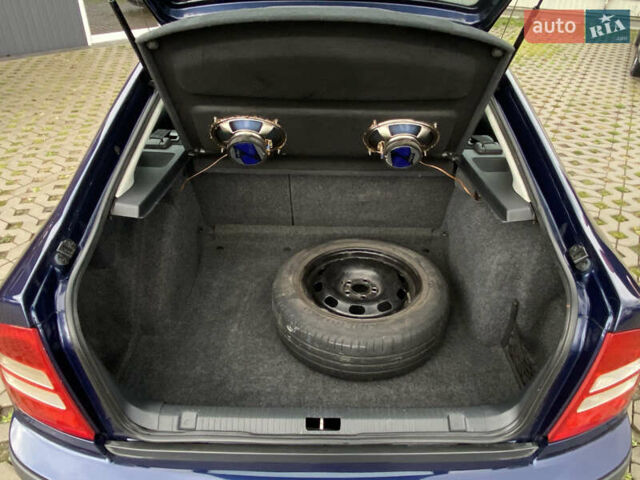 Синій Шкода Октавія, об'ємом двигуна 1.6 л та пробігом 240 тис. км за 4800 $, фото 24 на Automoto.ua