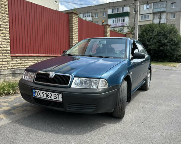 Синий Шкода Октавия, объемом двигателя 1.6 л и пробегом 260 тыс. км за 2850 $, фото 3 на Automoto.ua