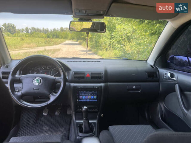 Синий Шкода Октавия, объемом двигателя 1.8 л и пробегом 250 тыс. км за 5200 $, фото 2 на Automoto.ua