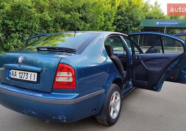 Синий Шкода Октавия, объемом двигателя 1.6 л и пробегом 358 тыс. км за 3500 $, фото 12 на Automoto.ua