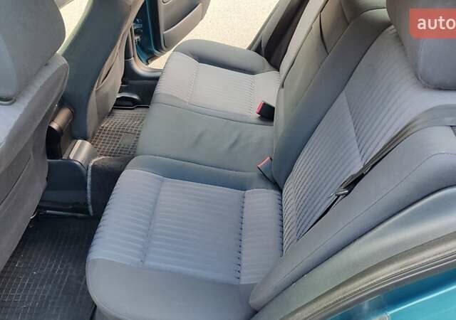 Синий Шкода Октавия, объемом двигателя 1.6 л и пробегом 358 тыс. км за 3500 $, фото 8 на Automoto.ua