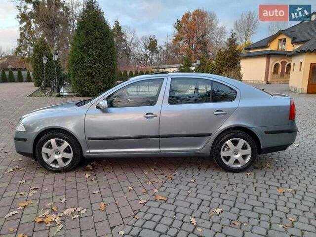 Синий Шкода Октавия, объемом двигателя 1.6 л и пробегом 211 тыс. км за 5400 $, фото 8 на Automoto.ua